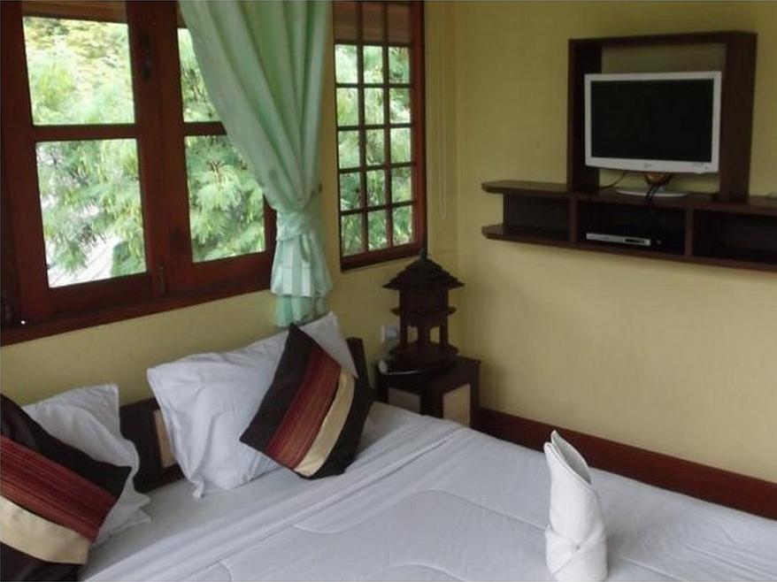 Hut Sun Bungalow Haad Son Exterior photo