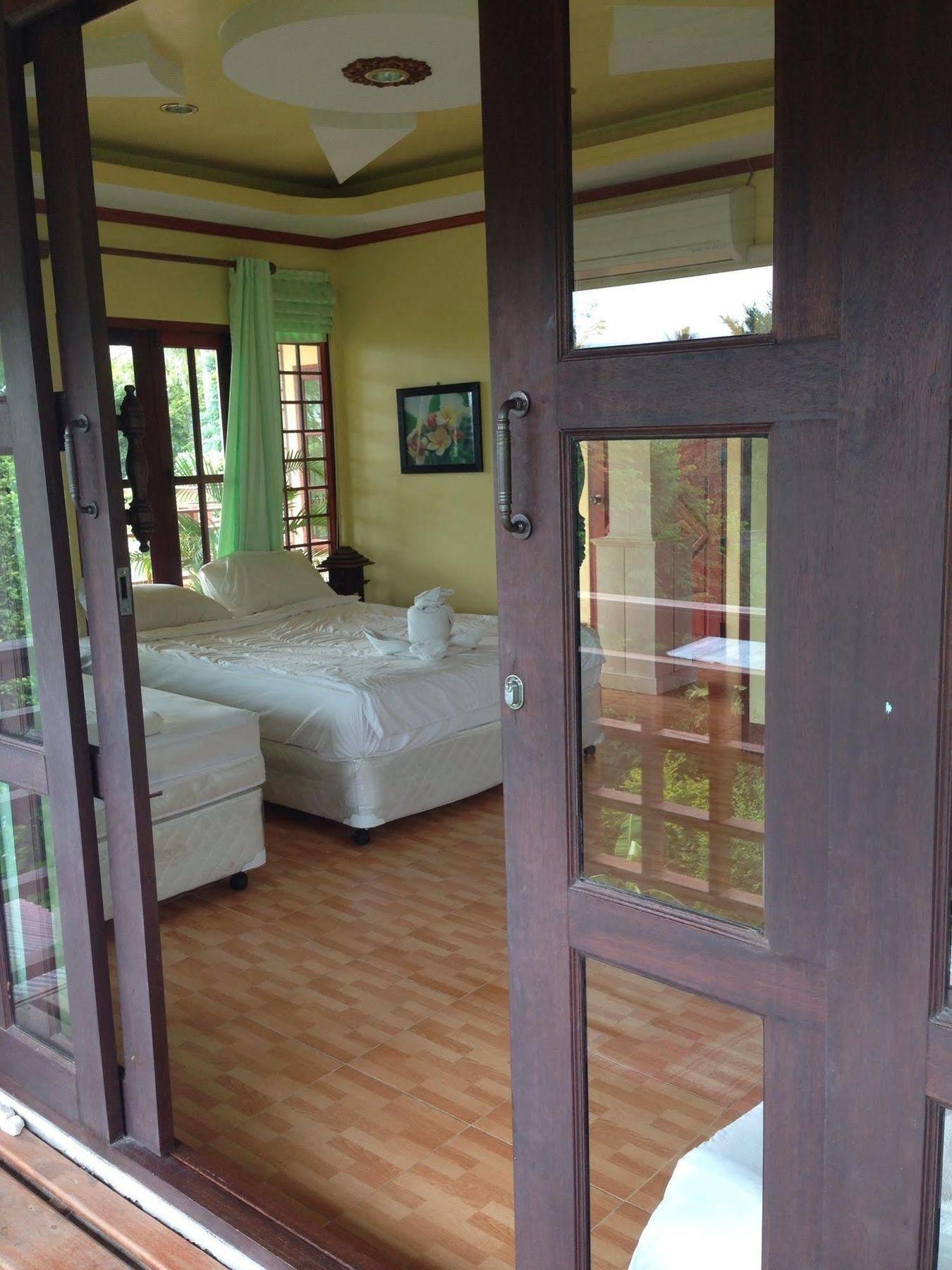 Hut Sun Bungalow Haad Son Exterior photo